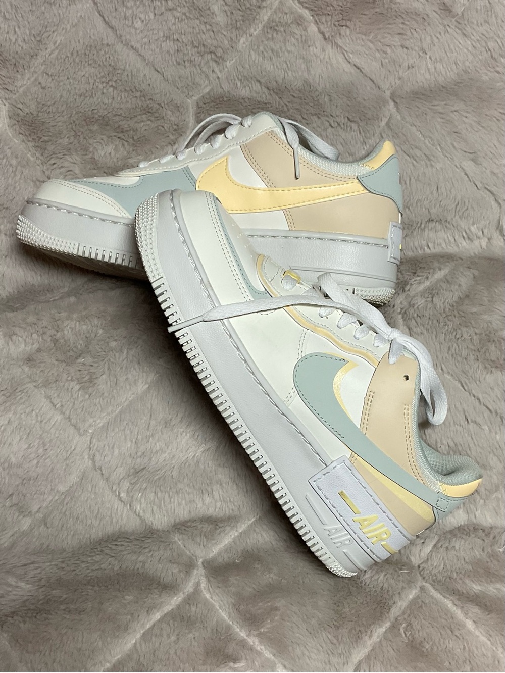Nike Air Force 1 Shadow Pastel Women’s Size 8 White Yellow Sage Sneakers